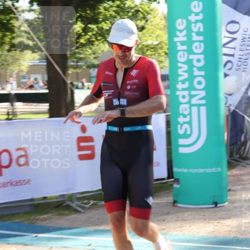 07.09.2025 - 19. Norderstedt Triathlon Luisa Fischer http://msf.ph/oto/8736218 07.09.2025 16:40:43 Ziel 1553, 1573 meine-sportfotos.de