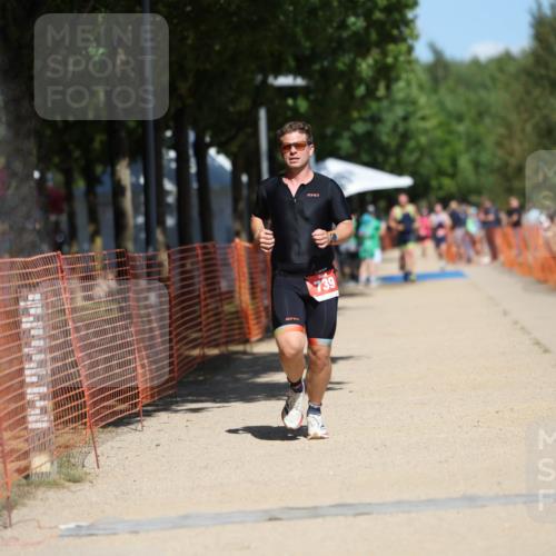 07.09.2025 - 19. Norderstedt Triathlon Michael Strokosch http://msf.ph/oto/8736254 07.09.2025 13:03:31 Laufen 182, 207, 273, 724, 739 meine-sportfotos.de