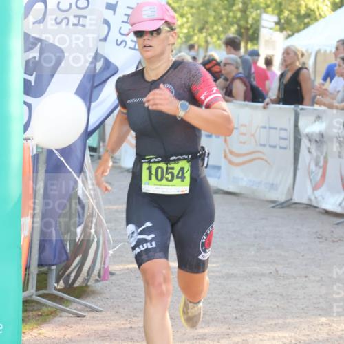 07.09.2025 - 19. Norderstedt Triathlon Luisa Fischer http://msf.ph/oto/8736298 07.09.2025 16:41:00 Ziel 1054 meine-sportfotos.de