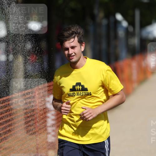 07.09.2025 - 19. Norderstedt Triathlon Michael Strokosch http://msf.ph/oto/8736300 07.09.2025 12:23:24 Laufen 148, 228 meine-sportfotos.de