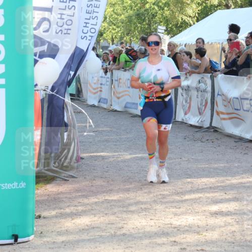 07.09.2025 - 19. Norderstedt Triathlon Luisa Fischer http://msf.ph/oto/8736312 07.09.2025 16:41:03 Ziel 407, 1054 meine-sportfotos.de