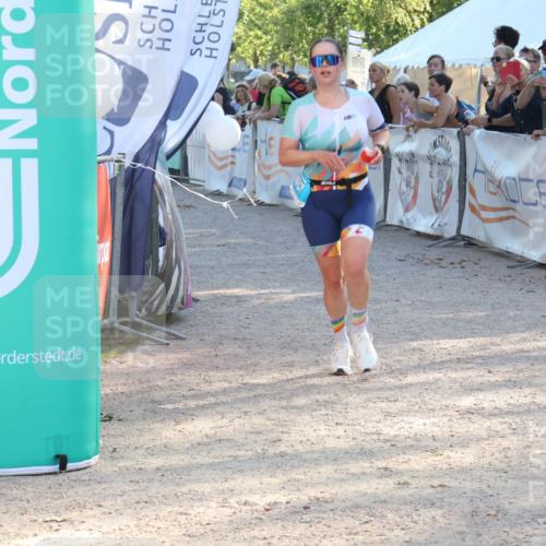07.09.2025 - 19. Norderstedt Triathlon Luisa Fischer http://msf.ph/oto/8736317 07.09.2025 16:41:04 Ziel 407, 1054 meine-sportfotos.de