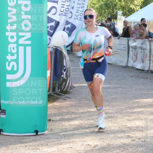 07.09.2025 - 19. Norderstedt Triathlon Luisa Fischer http://msf.ph/oto/8736329 07.09.2025 16:41:04 Ziel 407, 1054 meine-sportfotos.de