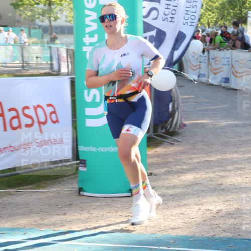 07.09.2025 - 19. Norderstedt Triathlon Luisa Fischer http://msf.ph/oto/8736338 07.09.2025 16:41:05 Ziel 407, 1054 meine-sportfotos.de