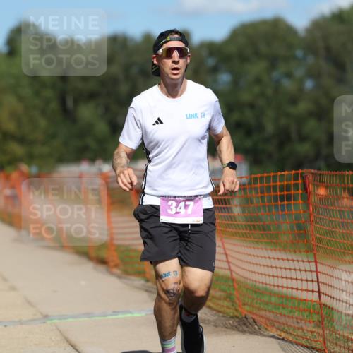 07.09.2025 - 19. Norderstedt Triathlon Michael Strokosch http://msf.ph/oto/8736392 07.09.2025 13:40:48 Laufen 230, 313, 347 meine-sportfotos.de