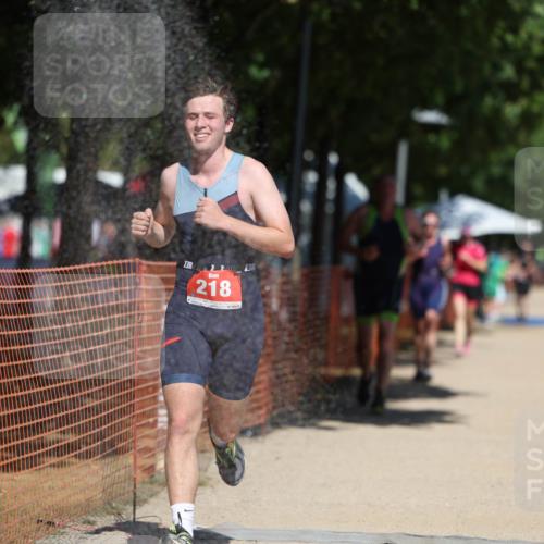 07.09.2025 - 19. Norderstedt Triathlon Michael Strokosch http://msf.ph/oto/8736393 07.09.2025 13:03:51 Laufen 216, 218, 725 meine-sportfotos.de