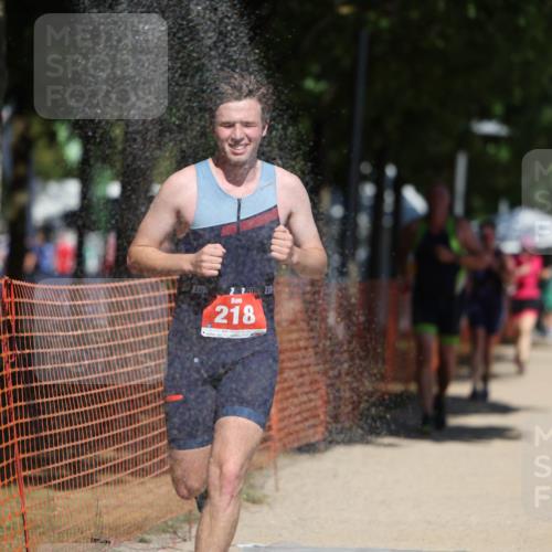 07.09.2025 - 19. Norderstedt Triathlon Michael Strokosch http://msf.ph/oto/8736408 07.09.2025 13:03:51 Laufen 216, 218, 725 meine-sportfotos.de