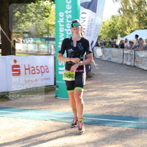 07.09.2025 - 19. Norderstedt Triathlon Luisa Fischer http://msf.ph/oto/8736425 07.09.2025 16:41:16 Ziel 1059, 1090 meine-sportfotos.de