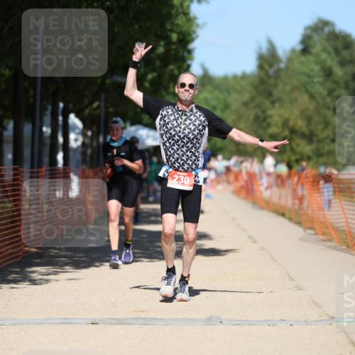 07.09.2025 - 19. Norderstedt Triathlon Michael Strokosch http://msf.ph/oto/8736426 07.09.2025 13:40:55 Laufen 183, 230 meine-sportfotos.de