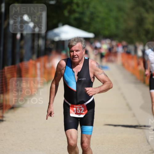 07.09.2025 - 19. Norderstedt Triathlon Michael Strokosch http://msf.ph/oto/8736442 07.09.2025 12:23:47 Laufen 152, 838 meine-sportfotos.de