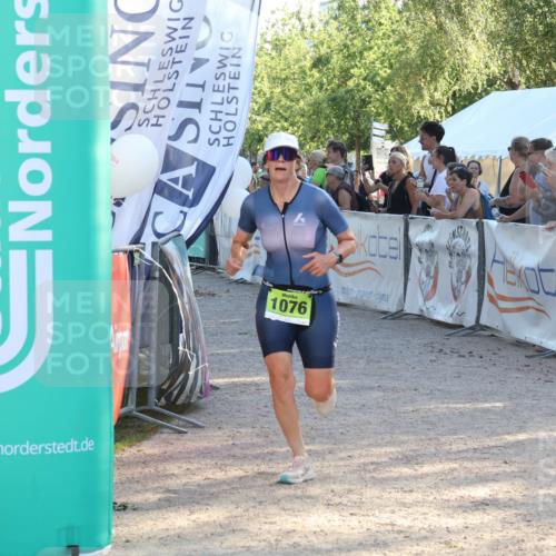 07.09.2025 - 19. Norderstedt Triathlon Luisa Fischer http://msf.ph/oto/8736444 07.09.2025 16:41:30 Ziel 1076, 1592 meine-sportfotos.de