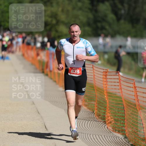 07.09.2025 - 19. Norderstedt Triathlon Michael Strokosch http://msf.ph/oto/8736449 07.09.2025 12:23:49 Laufen 152, 838 meine-sportfotos.de