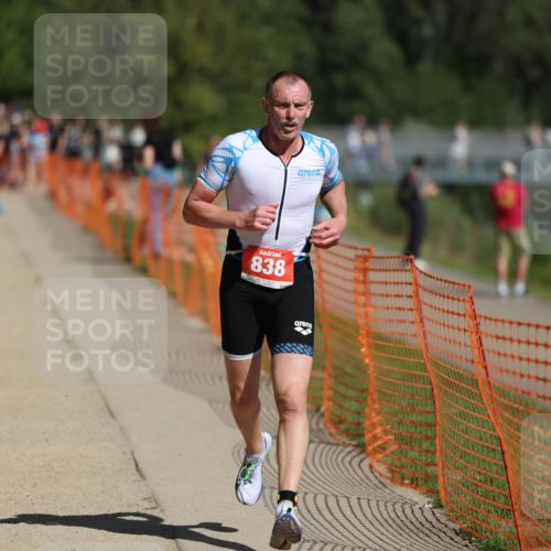 07.09.2025 - 19. Norderstedt Triathlon Michael Strokosch http://msf.ph/oto/8736456 07.09.2025 12:23:49 Laufen 152, 838 meine-sportfotos.de