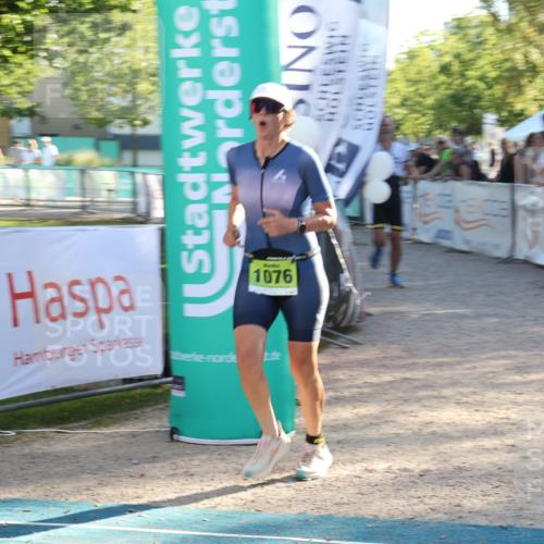 07.09.2025 - 19. Norderstedt Triathlon Luisa Fischer http://msf.ph/oto/8736460 07.09.2025 16:41:31 Ziel 1076, 1592 meine-sportfotos.de
