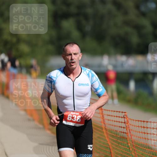 07.09.2025 - 19. Norderstedt Triathlon Michael Strokosch http://msf.ph/oto/8736477 07.09.2025 12:23:50 Laufen 152, 838 meine-sportfotos.de