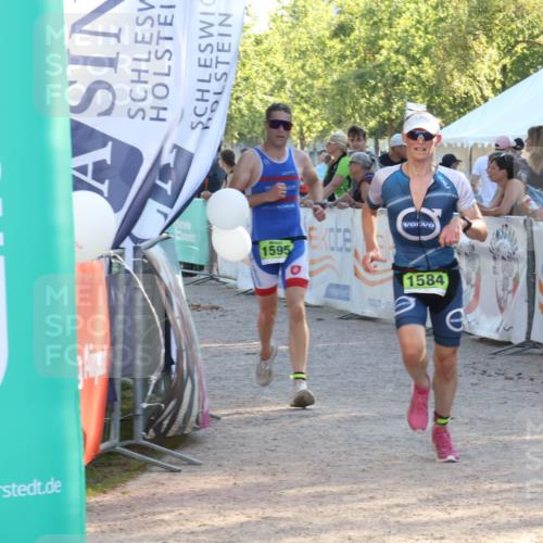 07.09.2025 - 19. Norderstedt Triathlon Luisa Fischer http://msf.ph/oto/8736535 07.09.2025 16:41:48 Ziel 1584, 1595 meine-sportfotos.de