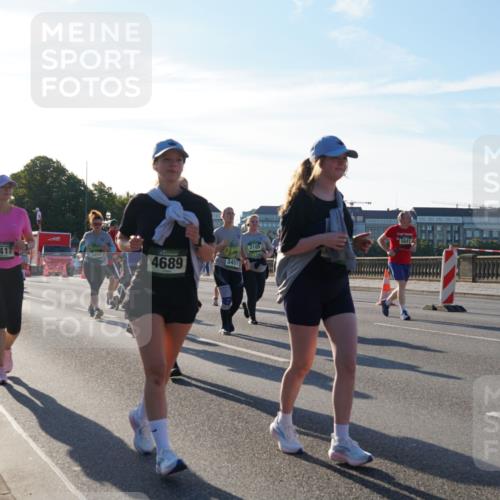 07.09.2025 - BARMER Alsterlauf Yannick Fuchs http://msf.ph/oto/8736554 07.09.2025 09:09:15 Laufen 5841, 3105, 4417, 3453, 4689, 3451 meine-sportfotos.de
