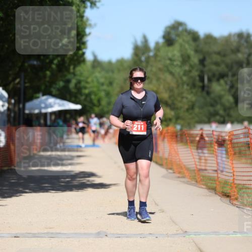 07.09.2025 - 19. Norderstedt Triathlon Michael Strokosch http://msf.ph/oto/8736559 07.09.2025 13:41:07 Laufen 211, 1299 meine-sportfotos.de
