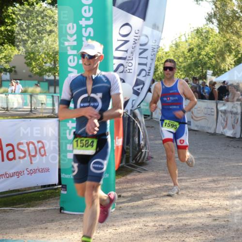 07.09.2025 - 19. Norderstedt Triathlon Luisa Fischer http://msf.ph/oto/8736568 07.09.2025 16:41:50 Ziel 1584, 1595 meine-sportfotos.de