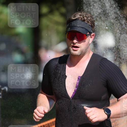 07.09.2025 - 19. Norderstedt Triathlon Michael Strokosch http://msf.ph/oto/8736573 07.09.2025 12:24:02 Laufen 138, 281, 1288 meine-sportfotos.de