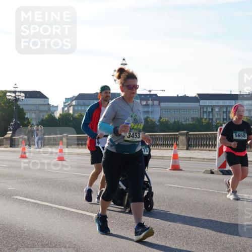07.09.2025 - BARMER Alsterlauf Yannick Fuchs http://msf.ph/oto/8736581 07.09.2025 09:09:19 Laufen 3453, 5658 meine-sportfotos.de