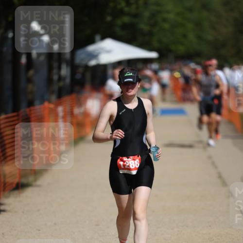 07.09.2025 - 19. Norderstedt Triathlon Michael Strokosch http://msf.ph/oto/8736592 07.09.2025 12:24:08 Laufen 151, 1288 meine-sportfotos.de