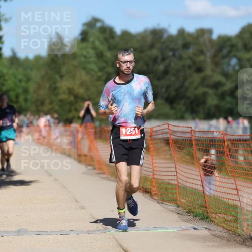 07.09.2025 - 19. Norderstedt Triathlon Michael Strokosch http://msf.ph/oto/8736593 07.09.2025 13:41:26 Laufen 312, 356, 1261 meine-sportfotos.de