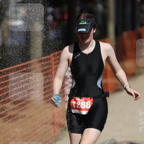 07.09.2025 - 19. Norderstedt Triathlon Michael Strokosch http://msf.ph/oto/8736615 07.09.2025 12:24:10 Laufen 151, 1288 meine-sportfotos.de