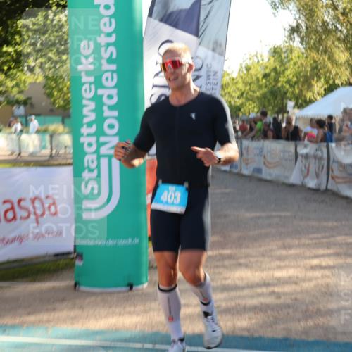07.09.2025 - 19. Norderstedt Triathlon Luisa Fischer http://msf.ph/oto/8736626 07.09.2025 16:42:05 Ziel 403, 1100 meine-sportfotos.de