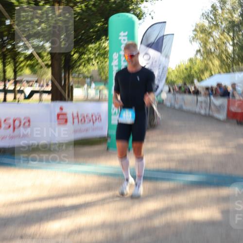 07.09.2025 - 19. Norderstedt Triathlon Luisa Fischer http://msf.ph/oto/8736630 07.09.2025 16:42:05 Ziel 403, 1100 meine-sportfotos.de