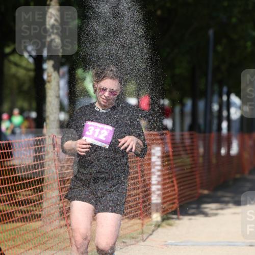 07.09.2025 - 19. Norderstedt Triathlon Michael Strokosch http://msf.ph/oto/8736644 07.09.2025 13:41:29 Laufen 312, 356, 1261 meine-sportfotos.de