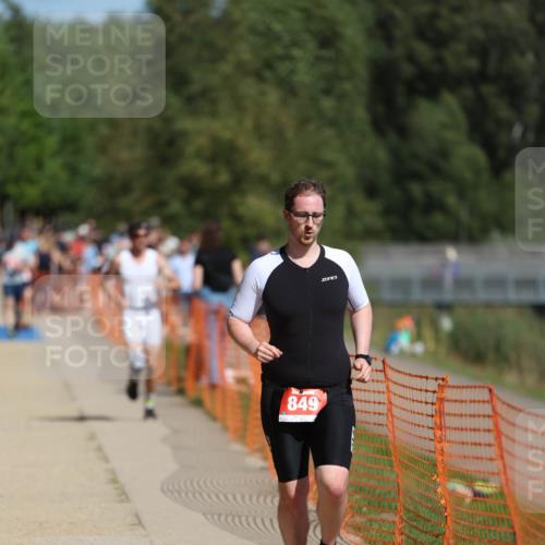 07.09.2025 - 19. Norderstedt Triathlon Michael Strokosch http://msf.ph/oto/8736659 07.09.2025 12:24:17 Laufen 151, 697, 719, 849 meine-sportfotos.de