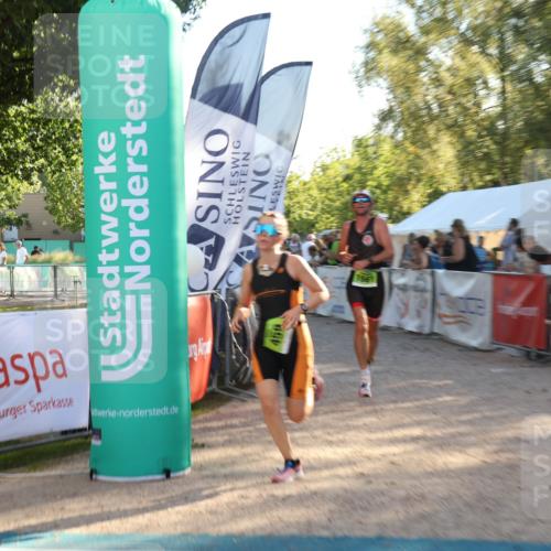 07.09.2025 - 19. Norderstedt Triathlon Luisa Fischer http://msf.ph/oto/8736666 07.09.2025 16:42:15 Ziel 459, 1100, 1561 meine-sportfotos.de