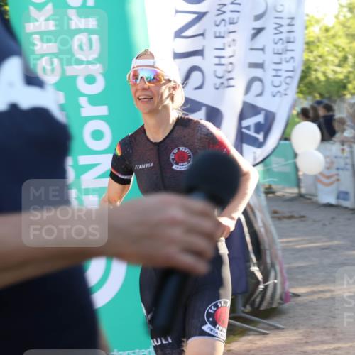 07.09.2025 - 19. Norderstedt Triathlon Luisa Fischer http://msf.ph/oto/8736750 07.09.2025 16:42:47 Ziel 1050 meine-sportfotos.de