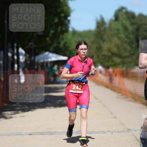 07.09.2025 - 19. Norderstedt Triathlon Michael Strokosch http://msf.ph/oto/8736780 07.09.2025 13:41:56 Laufen 242, 842 meine-sportfotos.de