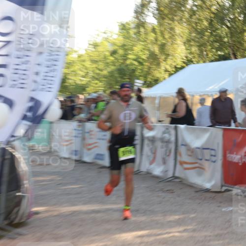07.09.2025 - 19. Norderstedt Triathlon Luisa Fischer http://msf.ph/oto/8736796 07.09.2025 16:42:54 Ziel 516, 1050, 1603 meine-sportfotos.de