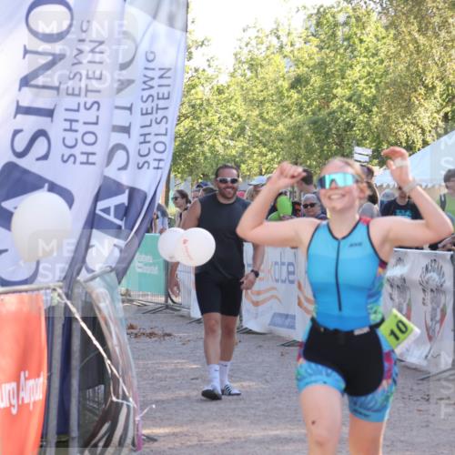 07.09.2025 - 19. Norderstedt Triathlon Luisa Fischer http://msf.ph/oto/8736845 07.09.2025 16:43:02 Ziel 516, 1075 meine-sportfotos.de