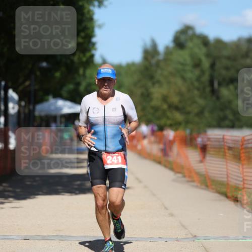 07.09.2025 - 19. Norderstedt Triathlon Michael Strokosch http://msf.ph/oto/8736871 07.09.2025 13:42:37 Laufen 241, 336, 790 meine-sportfotos.de