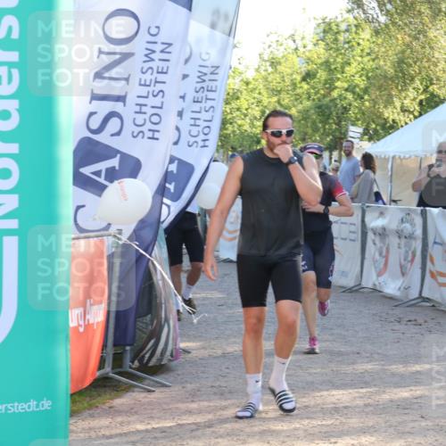 07.09.2025 - 19. Norderstedt Triathlon Luisa Fischer http://msf.ph/oto/8736900 07.09.2025 16:43:08 Ziel 1049, 1075, 1544 meine-sportfotos.de