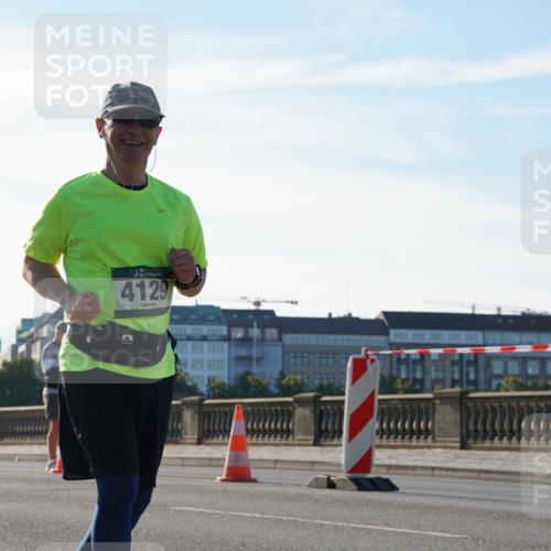 07.09.2025 - BARMER Alsterlauf Yannick Fuchs http://msf.ph/oto/8736902 07.09.2025 09:09:45 Laufen 4129 meine-sportfotos.de