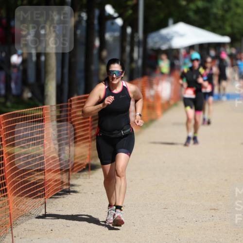 07.09.2025 - 19. Norderstedt Triathlon Michael Strokosch http://msf.ph/oto/8736912 07.09.2025 12:25:12 Laufen 299, 1367, 1380 meine-sportfotos.de