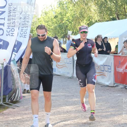 07.09.2025 - 19. Norderstedt Triathlon Luisa Fischer http://msf.ph/oto/8736918 07.09.2025 16:43:10 Ziel 1049, 1544 meine-sportfotos.de