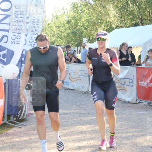 07.09.2025 - 19. Norderstedt Triathlon Luisa Fischer http://msf.ph/oto/8736920 07.09.2025 16:43:10 Ziel 1049, 1544 meine-sportfotos.de