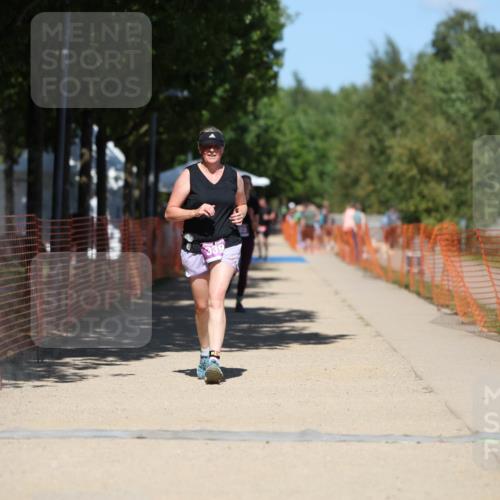 07.09.2025 - 19. Norderstedt Triathlon Michael Strokosch http://msf.ph/oto/8736959 07.09.2025 13:42:59 Laufen 323, 339 meine-sportfotos.de