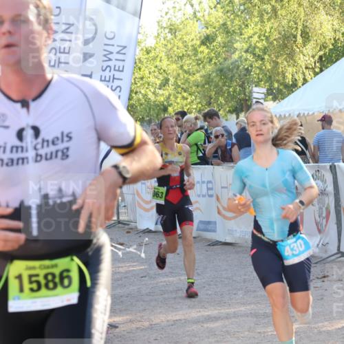 07.09.2025 - 19. Norderstedt Triathlon Luisa Fischer http://msf.ph/oto/8736976 07.09.2025 16:43:23 Ziel 430, 1063, 1422, 1545, 1546, 1586 meine-sportfotos.de