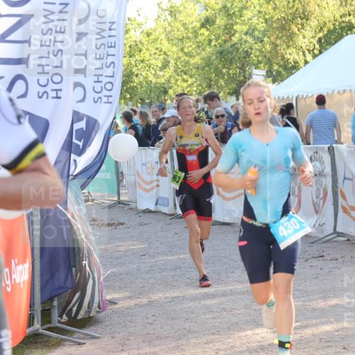 07.09.2025 - 19. Norderstedt Triathlon Luisa Fischer http://msf.ph/oto/8736981 07.09.2025 16:43:23 Ziel 430, 1063, 1422, 1545, 1546, 1586 meine-sportfotos.de