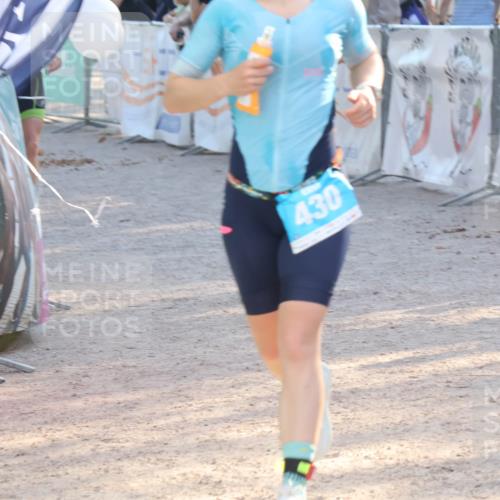 07.09.2025 - 19. Norderstedt Triathlon Luisa Fischer http://msf.ph/oto/8736996 07.09.2025 16:43:24 Ziel 430, 1063, 1422, 1545, 1546, 1586 meine-sportfotos.de