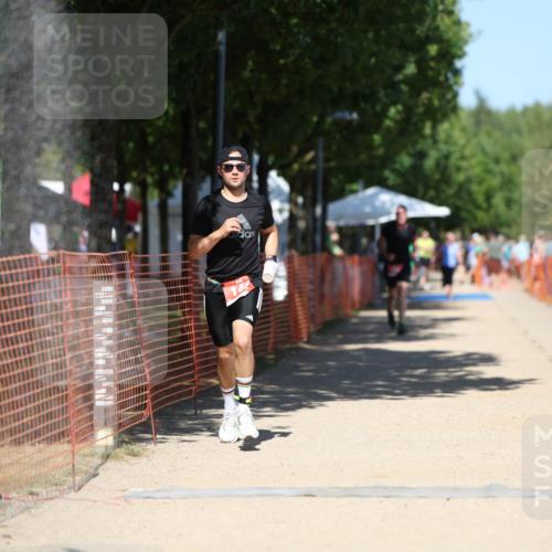 07.09.2025 - 19. Norderstedt Triathlon Michael Strokosch http://msf.ph/oto/8736999 07.09.2025 13:43:09 Laufen 142, 323 meine-sportfotos.de