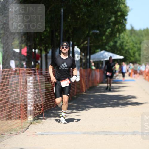 07.09.2025 - 19. Norderstedt Triathlon Michael Strokosch http://msf.ph/oto/8737002 07.09.2025 13:43:10 Laufen 142 meine-sportfotos.de