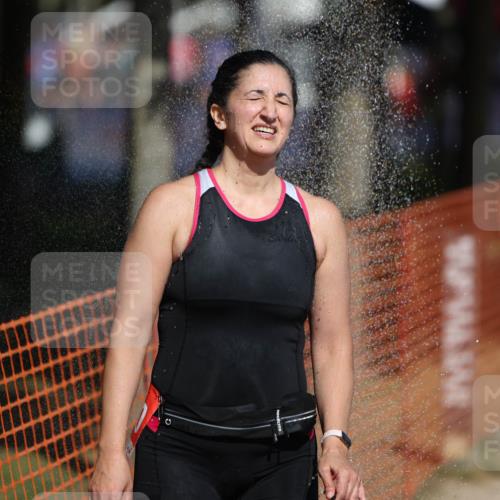 07.09.2025 - 19. Norderstedt Triathlon Michael Strokosch http://msf.ph/oto/8737003 07.09.2025 12:25:17 Laufen 299, 1367, 1380 meine-sportfotos.de